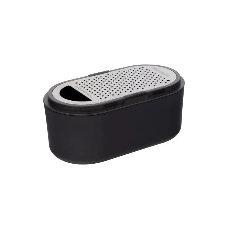 Microplane raastin rasialla, pähkinäpuu