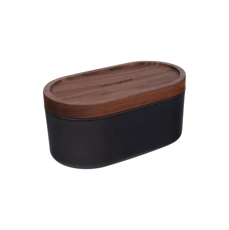 Microplane raastin rasialla, pähkinäpuu