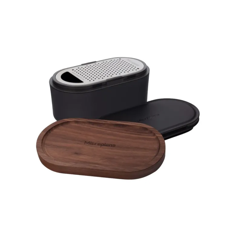 Microplane raastin rasialla, pähkinäpuu