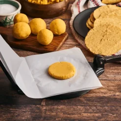 Victoria tortillaprässi valurautaa 20cm