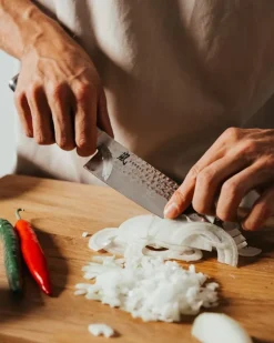 Yaxell Taishi santoku kokkiveitsi 16,5cm